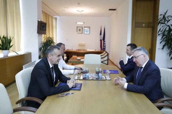 Замјеник предсједавајућег Представничког дома ПСБиХ Дарко Бабаљ разговарао са амбасадором Руске Федерације у БиХ 